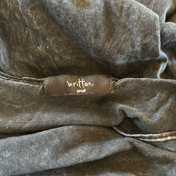 Written distressed wash black graphic stretch tank. Small. - Picture 4 of 4